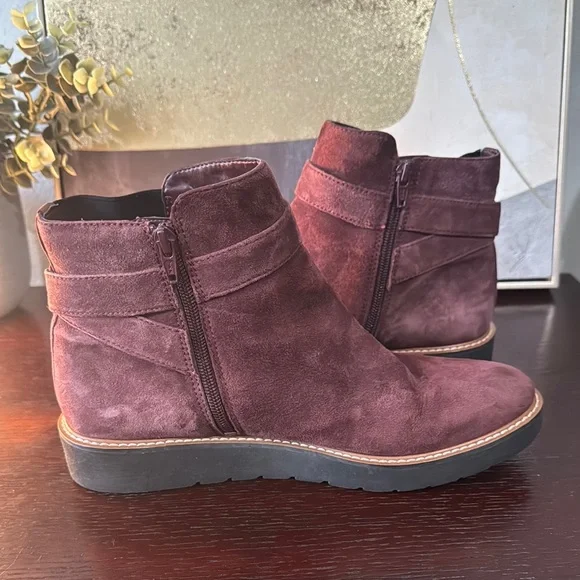 Naturalizer Brown Ankle Boots Stylish Comfort - Picture 3 of 7